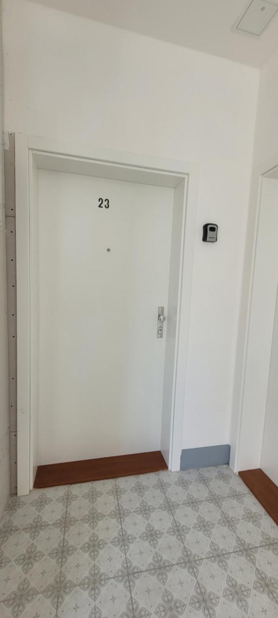 Altbauwohnung Mit Charme - Selbst Check In - Queensize Bett *