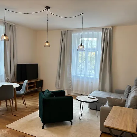 Altbauwohnung Mit Charme - Selbst Check In - Queensize Bett Viena Exterior foto