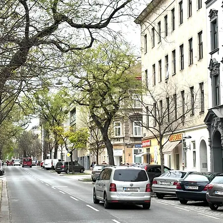 Altbauwohnung Mit Charme - Selbst Check In - Queensize Bett Viena Exterior foto