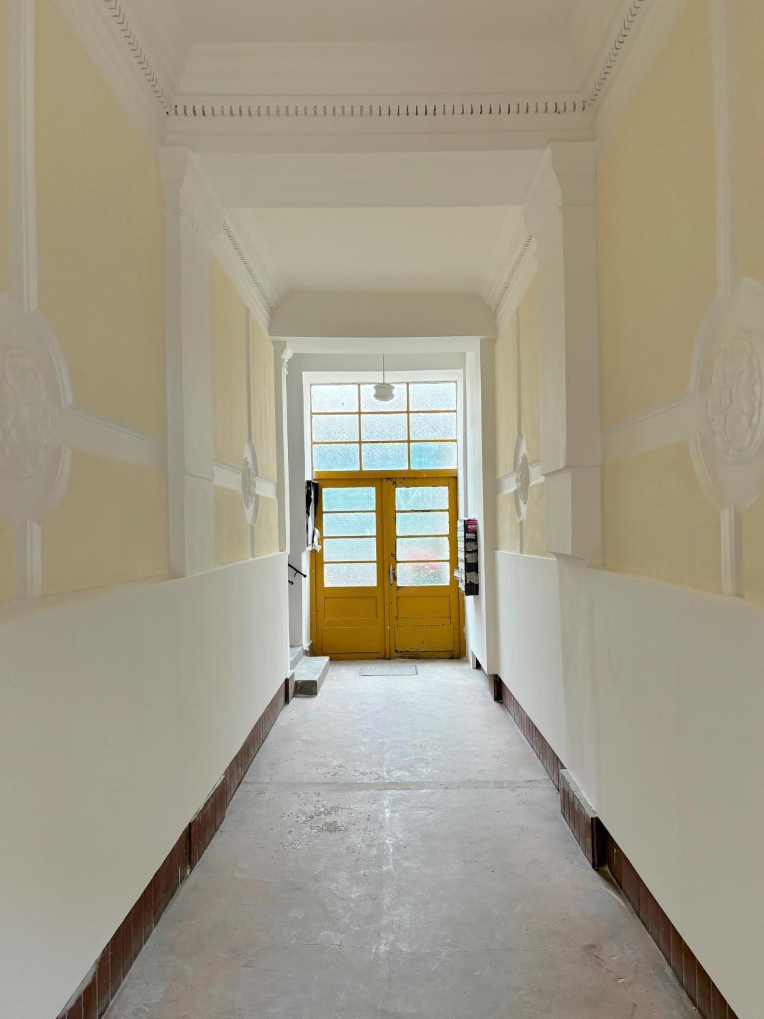 Apartmán Altbauwohnung Mit Charme - Selbst Check In - Queensize Bett *